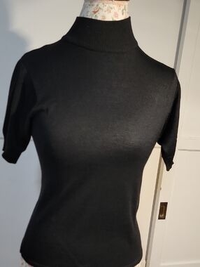 Moda International Black Short-Sleeve Mock Neck Top Size SMALL